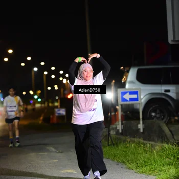 Runner Photo 7746687