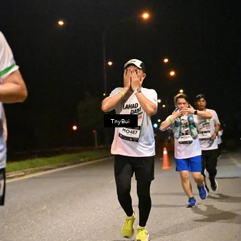 Runner Photo 7746691