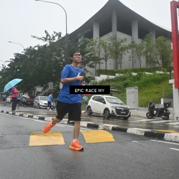 Runner Photo 7746694