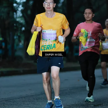 Runner Photo 7746703