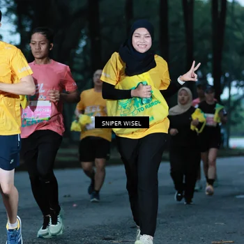 Runner Photo 7746705