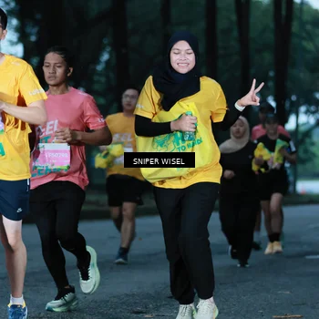 Runner Photo 7746706