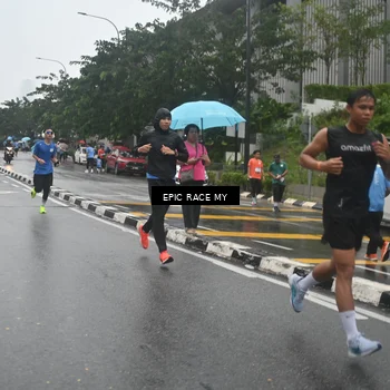 Runner Photo 7746718