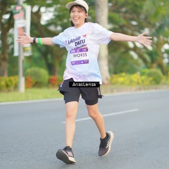 Runner Photo 7746731