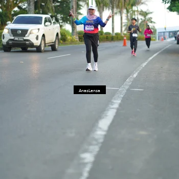 Runner Photo 7746761