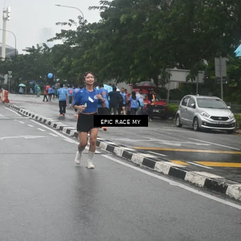 Runner Photo 7746770