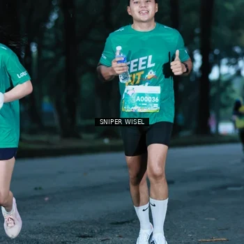 Runner Photo 7746773