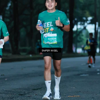 Runner Photo 7746786