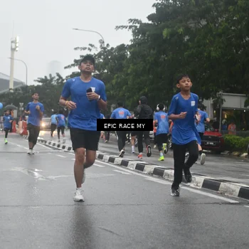 Runner Photo 7746787
