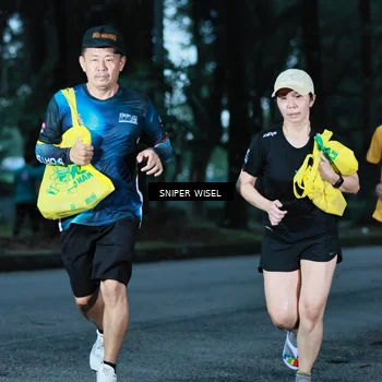 Runner Photo 7746789