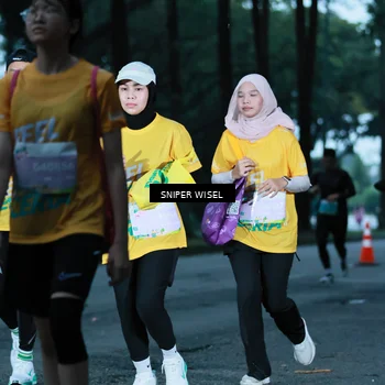Runner Photo 7746799