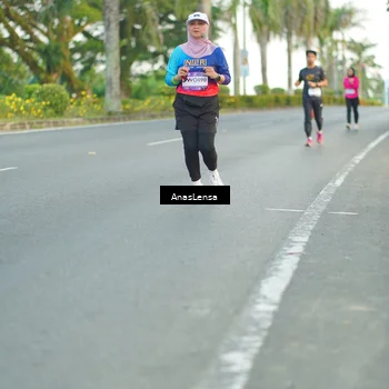 Runner Photo 7746809