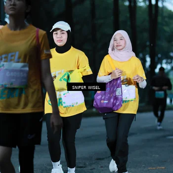 Runner Photo 7746811