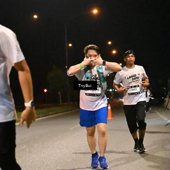 Runner Photo 7746815