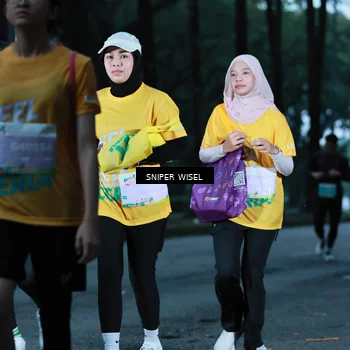 Runner Photo 7746821