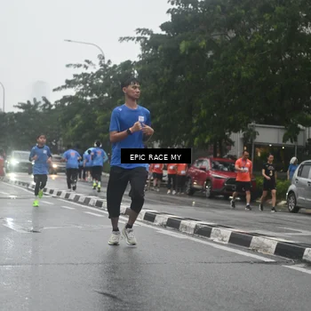 Runner Photo 7746823