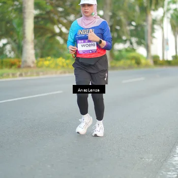 Runner Photo 7746826