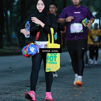 Runner Photo 7746831