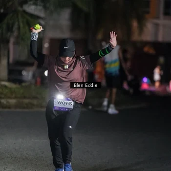 Runner Photo 7746849