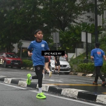 Runner Photo 7746858