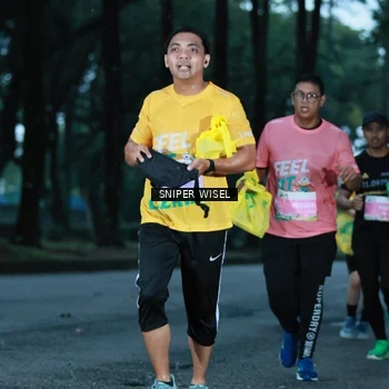 Runner Photo 7746904