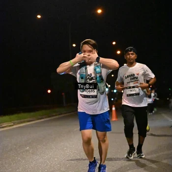 Runner Photo 7746905