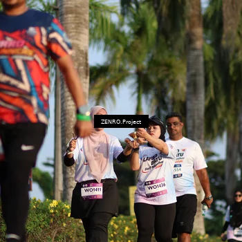 Runner Photo 7746915