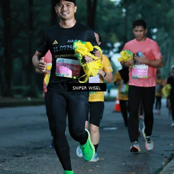 Runner Photo 7746942