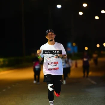 Runner Photo 7746946