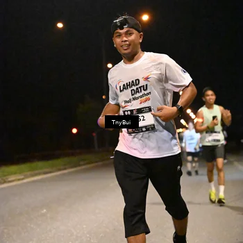Runner Photo 7746947