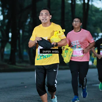 Runner Photo 7746948
