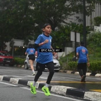 Runner Photo 7746951
