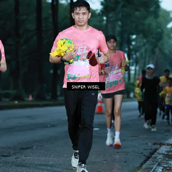 Runner Photo 7746952