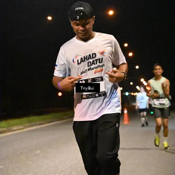 Runner Photo 7746959