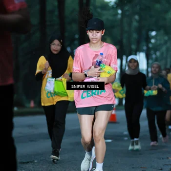 Runner Photo 7746971