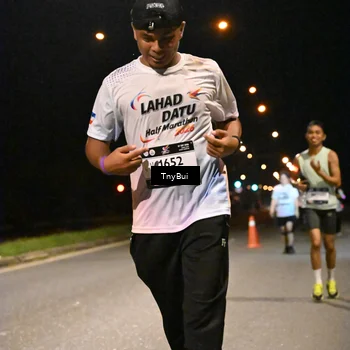 Runner Photo 7746984