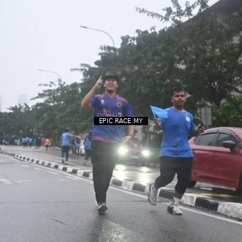 Runner Photo 7746990