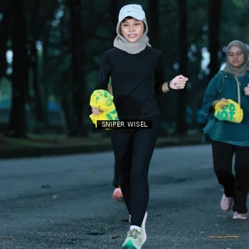 Runner Photo 7747001