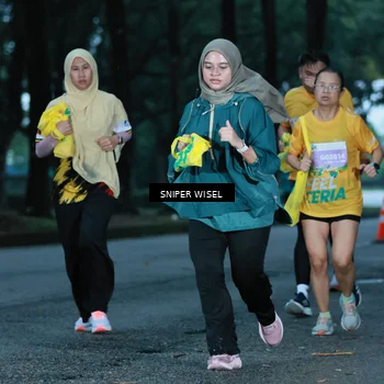 Runner Photo 7747009