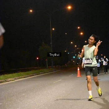 Runner Photo 7747011