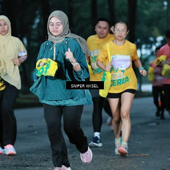 Runner Photo 7747025