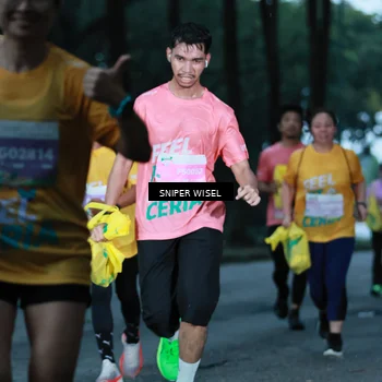 Runner Photo 7747033
