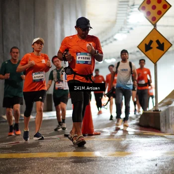 Runner Photo 7747057