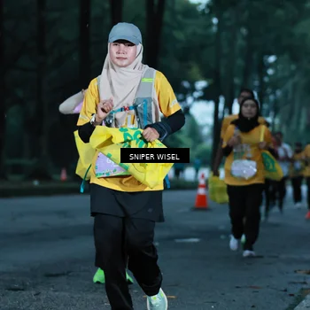 Runner Photo 7747062