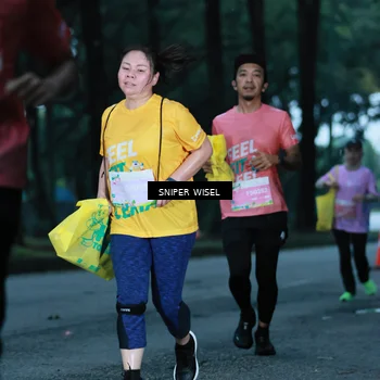 Runner Photo 7747071