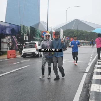 Runner Photo 7747083