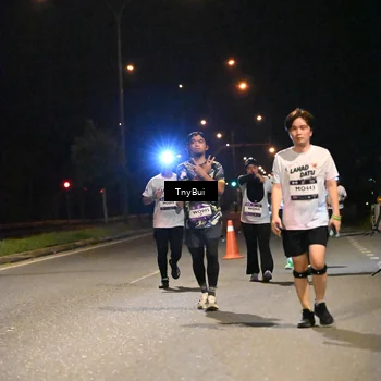 Runner Photo 7747090