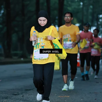 Runner Photo 7747091