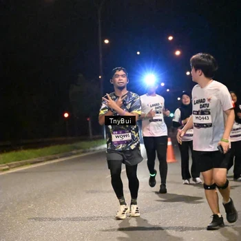 Runner Photo 7747098