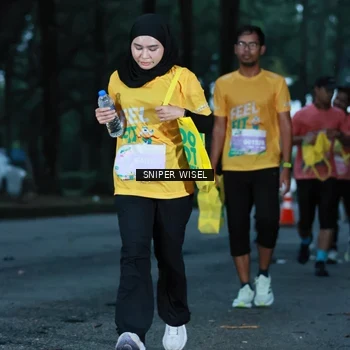 Runner Photo 7747099
